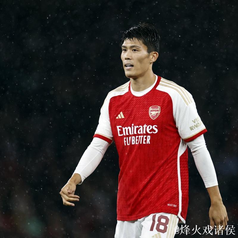 罗马诺：富安健洋以自由球员身份加盟阿贾克斯，签约至2026年6月